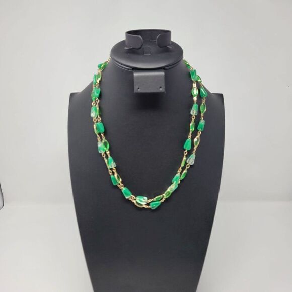 Vintage Flapper Necklace Gold Tone Resin Green Beaded Versatile 45" Delicate - Picture 12 of 14
